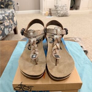 OTBT Women’s Graceville Wedge Sandals in Light Pewter